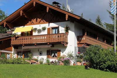 Apartment Alpspitz in the country house Wiesenhof