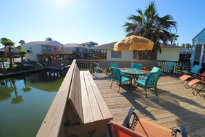 Plenty of room to enjoy the canal views and relax day or night!