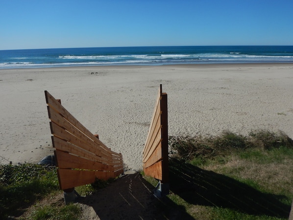 Direct Beach access right outside the back door