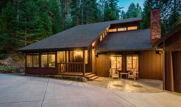 Firefall Lodge during late Summer evenings are truly exquisite.