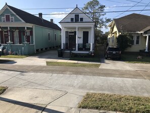 Beautiful Old Arabi with its turn-of-the-century New Orleans architecture!