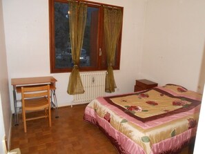 bedroom1