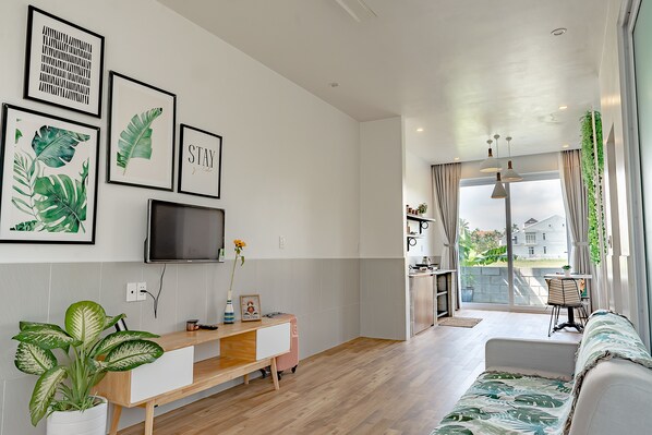 Refreshing Apartment with 1 king bed, 1 sofa bed and kitchen