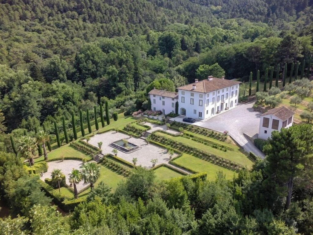 Picture of villa