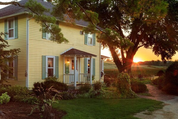 Yellow Foursquare Farmhouse. Presidential Suite is located on 2nd floor. 