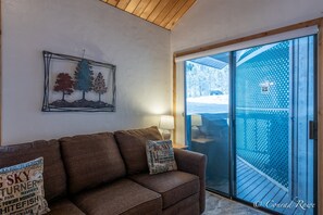 Shared deck 