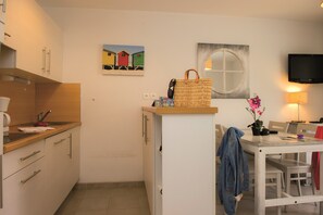 Make a tasty meal in your own kitchenette!