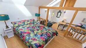 Self contained annex