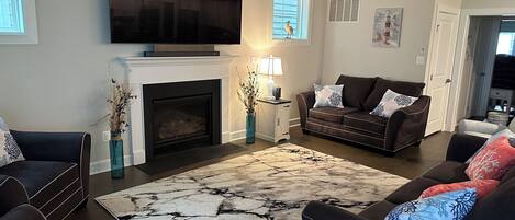 New living room update. 85” Samsung TV