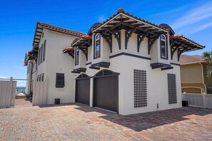 Tropic Like It's Hot - Luxury Beachfront Vacation Rental House with Private Pool in Crystal Beach Destin, FL - Five Star Properties Destin/30A
