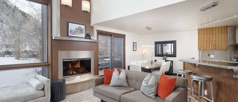 This home combines the convenience of ski-in/out with contemporary elegance and warmth.