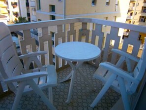 balcony