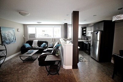 Beautiful 2 Bedroom - Located a block to Wascana Park - Beautiful 2 Bedroom - Located a block to Wascana Park (3)