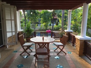 Outdoor dining