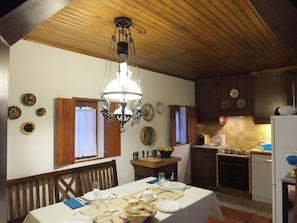 cozinha e sala de refeições 