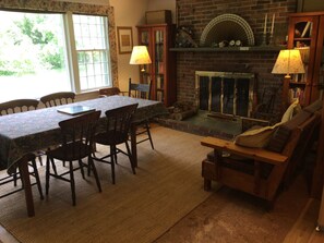 Dining/Living room