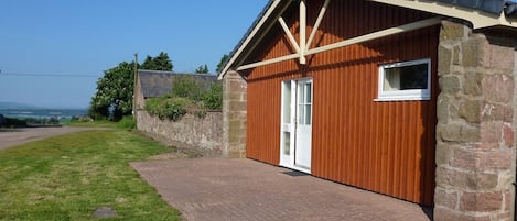 Front of Orchard View at Pittendreich, Kinross