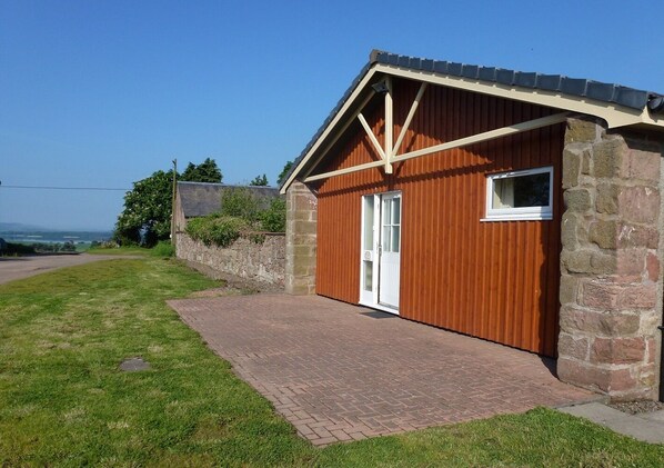 Front of Orchard View at Pittendreich, Kinross