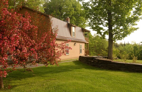 Spring is a beautiful time to visit-- with the crabapple trees in full bloom.