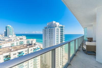 Hollywood Beach Condo