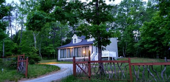 Beach Mountain Home in very private setting minutes from lake, beach and river. 