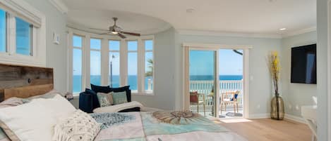 Master Bedroom, with very sweeping ocean view.
