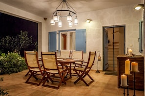 Front porch 