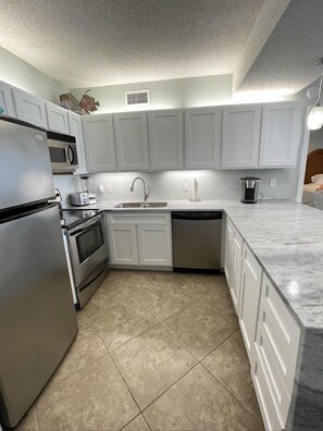 Beautiful fully equipped kitchen