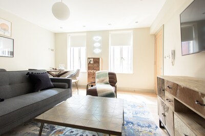 The New Bond Street Loft - Modern 1BDR City Centre Apartment