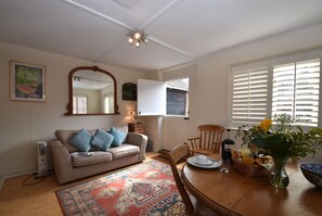 Open plan Lounge with barn doors