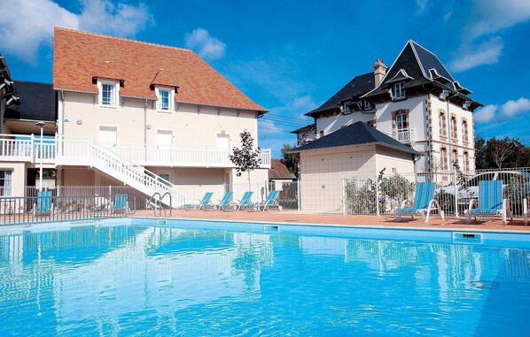 Your beautiful holiday rental is great in any season.