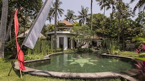 Surya/Chandra Retreat a taste of true Balinese tropical luxury and tranquility