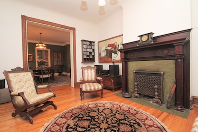 EXTRAORDINARY VICTORIAN HOUSE FEW MINUTES AWAY FROM UPENN AND DREXEL 
