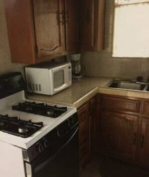 Kitchen!!! Do you want to cook by yourself?
厨房！！！您想自己小试牛刀吗？