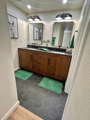 Master bath vanity area