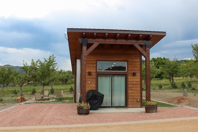 Zion/Bryce Tiny House #5 in apple orchard! Sleeps 4