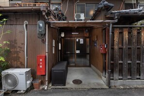 AKI_3159