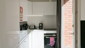 A fully equipped modern kitchen.
#quality #modern #portugal #pt #lisbon