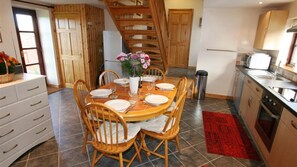 Kitchen dining room