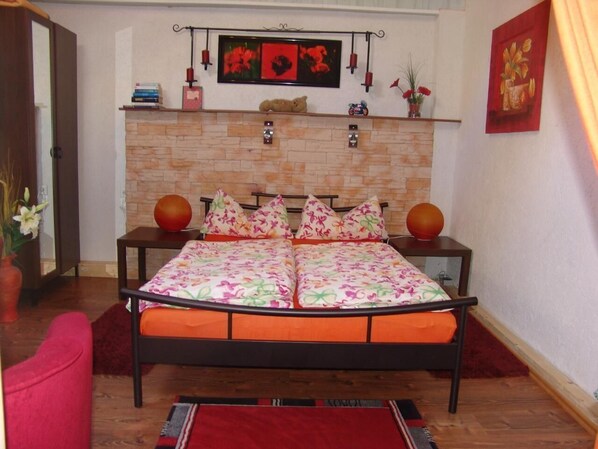 Sleeping area. Picture 1