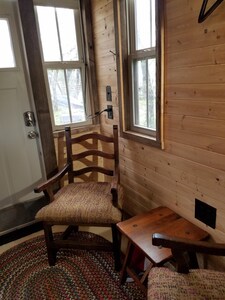 Tiny House (Tall Cotton)in a rural setting 34 miles from Austin!