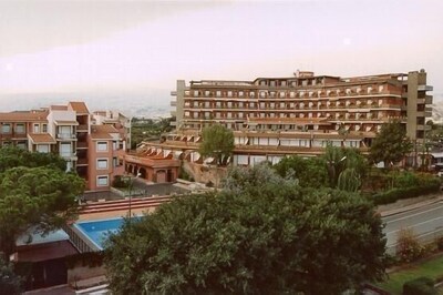 Seafront 2-Bedrooms Apartment  With Perfect View Over The Sea&etna!