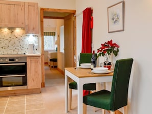 Dining area | The Old Inverchroskie Kennels - Inverchroskie, Enochdhu, near Pitlochry