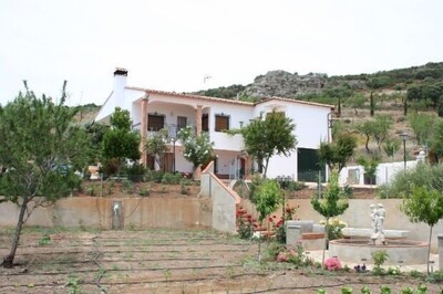 Casa Rural Los Rosales for 8 people