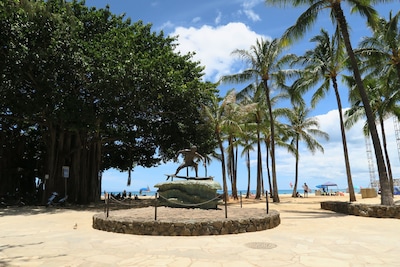 Aloha Suite Near the Sea III - 3 min Walk to Beach!