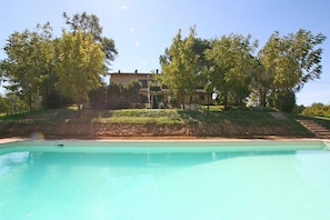 Building Exterior, Garden