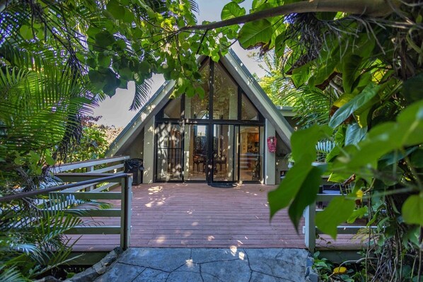 Entryway to The Jasmine Suite. 