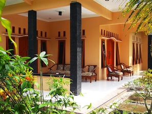 Ragha Homestay @Batukaras