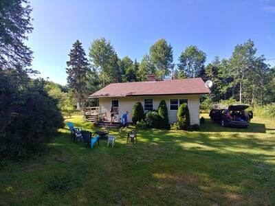 Private, Peaceful Cottage with Large Yard