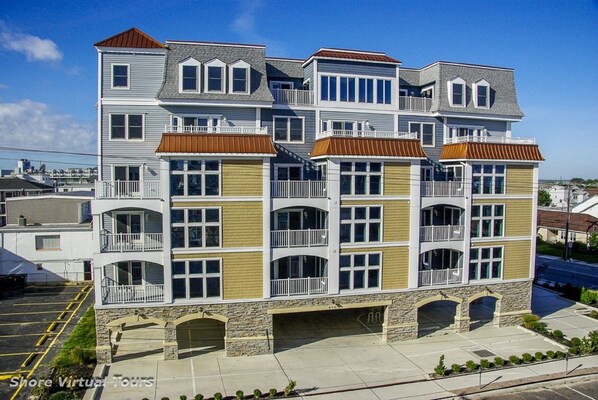 400 E. Monterey Avenue, Wildwood Crest. CASTLE BY THE SEA CONDOS